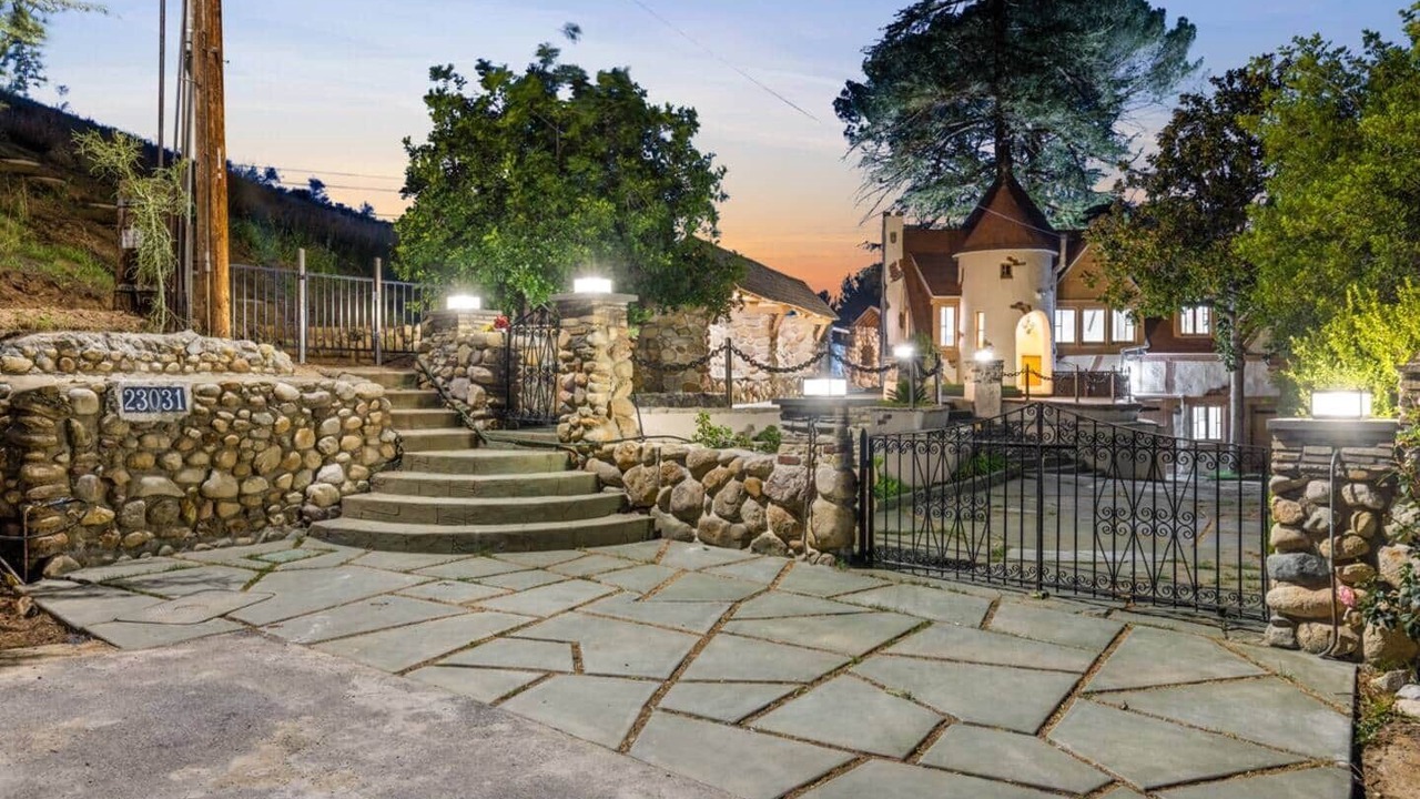 Photo of Outdoor in Newhall