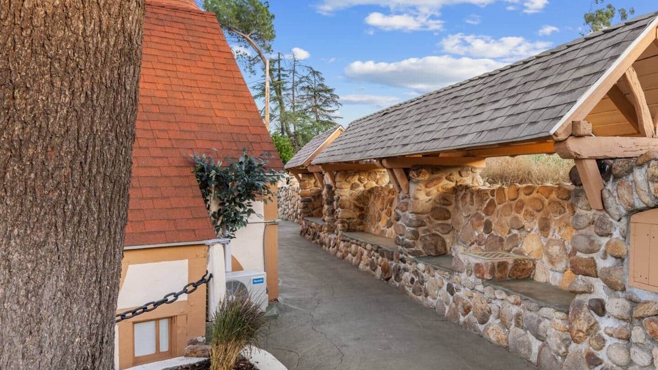 Photo of Outdoor in Newhall
