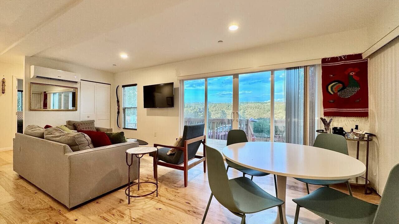 Photo of Livingroom in Placerville
