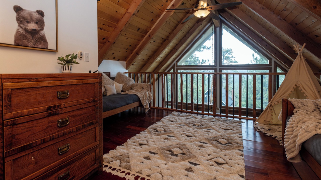 Photo of Bedroom in Moonridge