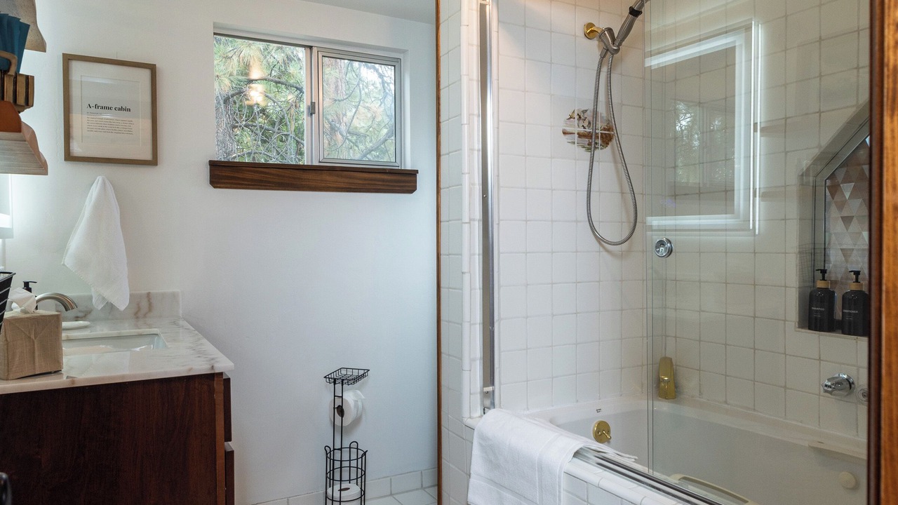 Photo of Bathroom in Moonridge