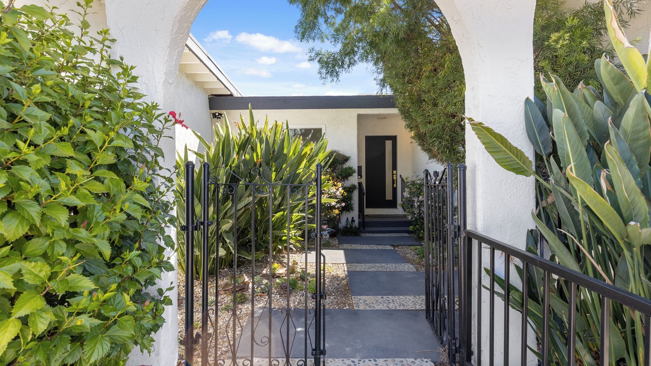Photo of Outdoor in North Hills