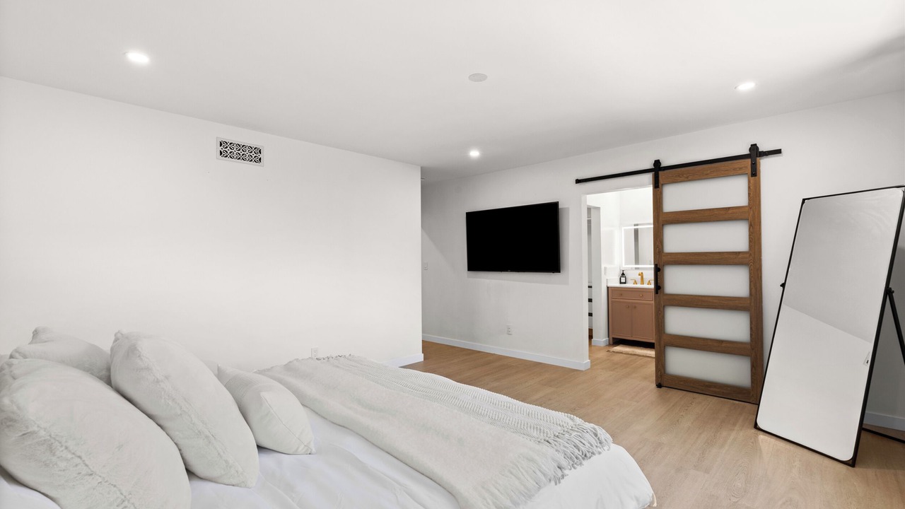 Photo of Bedroom in North Hills