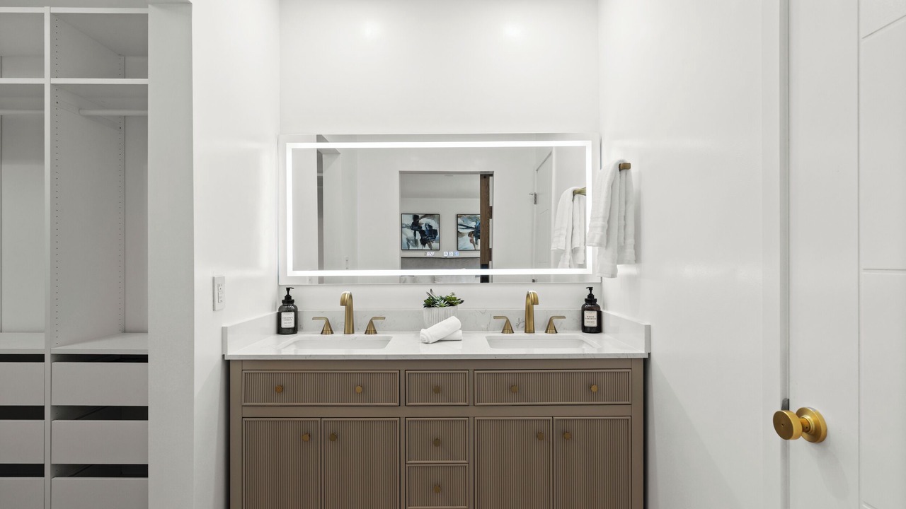 Photo of Bathroom in North Hills