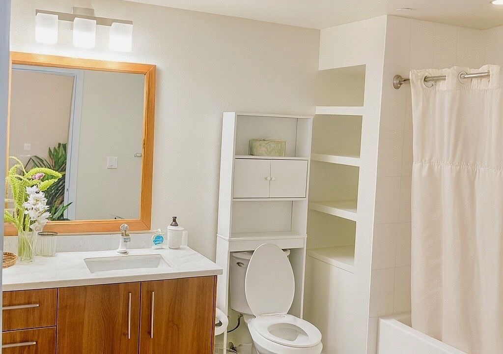 Photo of Bathroom in NoHo Arts District
