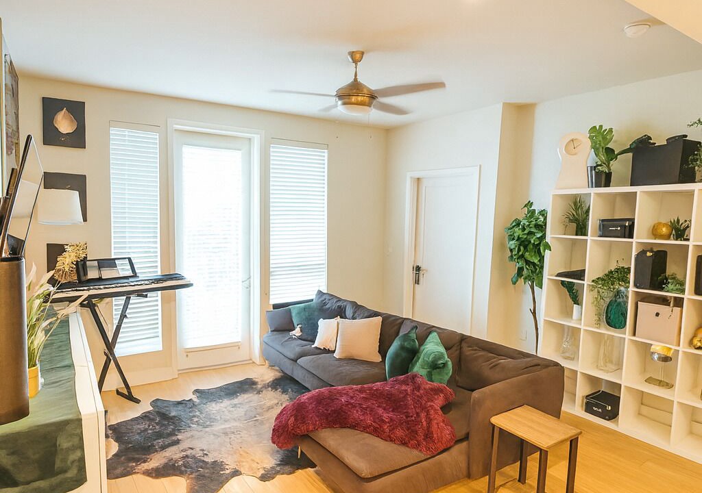 Photo of Livingroom in NoHo Arts District
