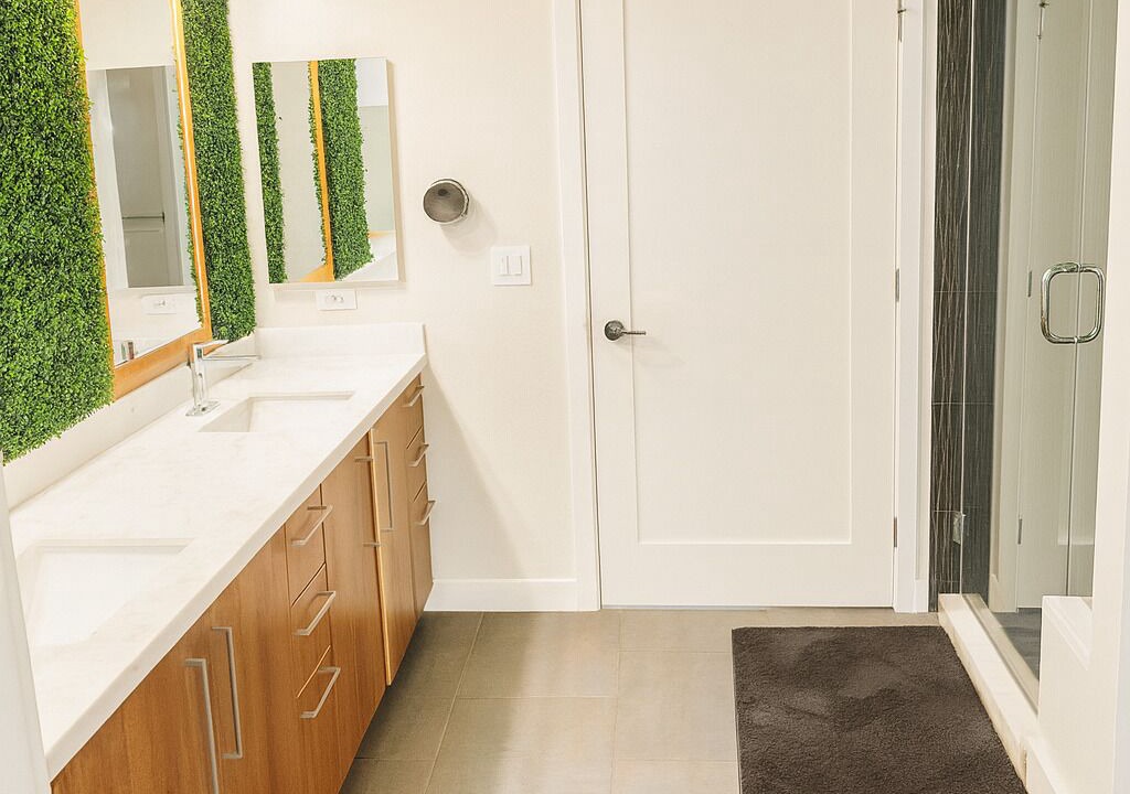 Photo of Bathroom in NoHo Arts District