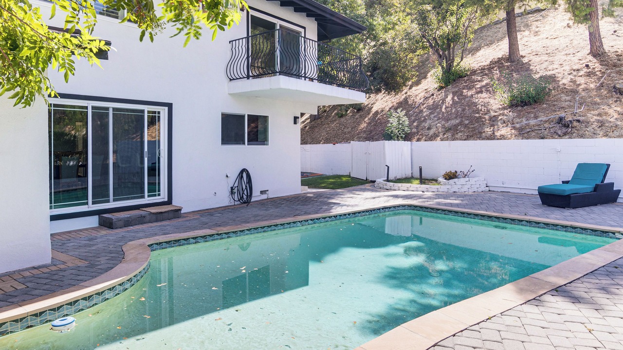 Photo of Outdoor in Encino