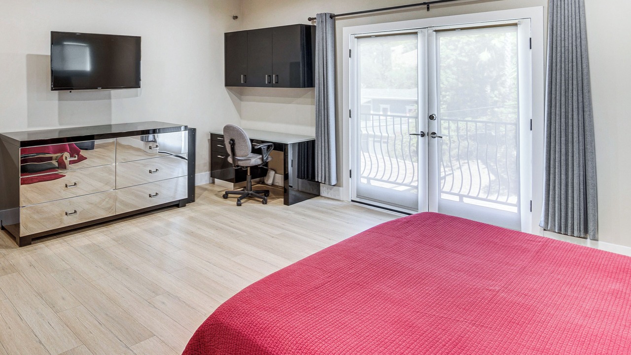 Photo of Bedroom in Encino