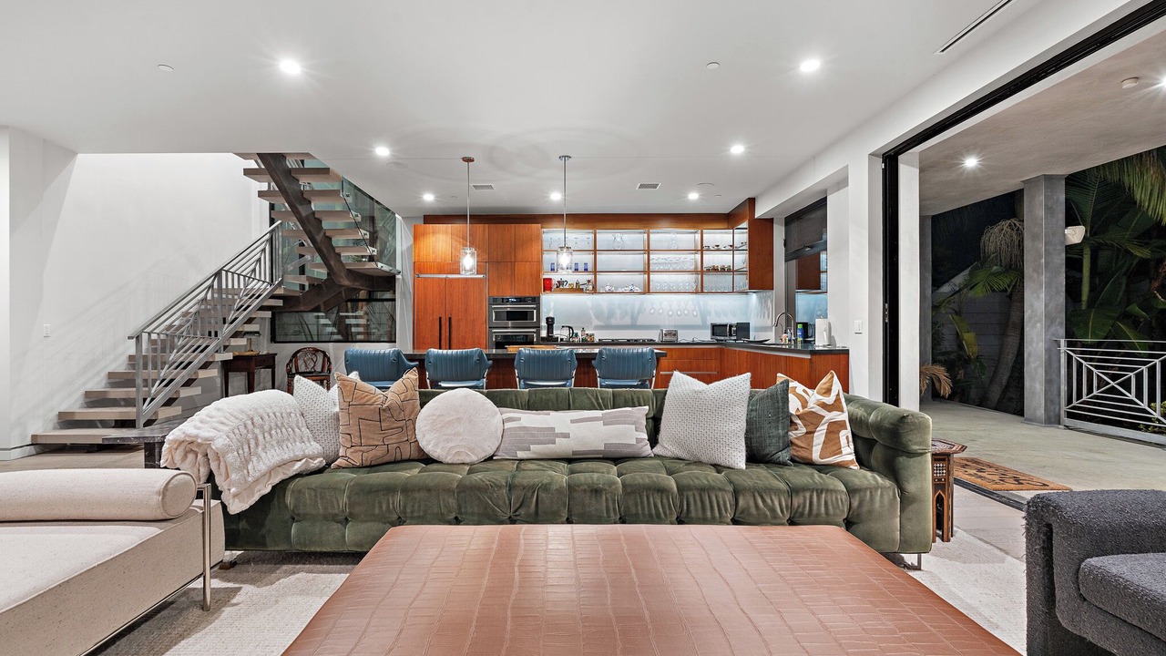 Photo of Livingroom in Hollywood