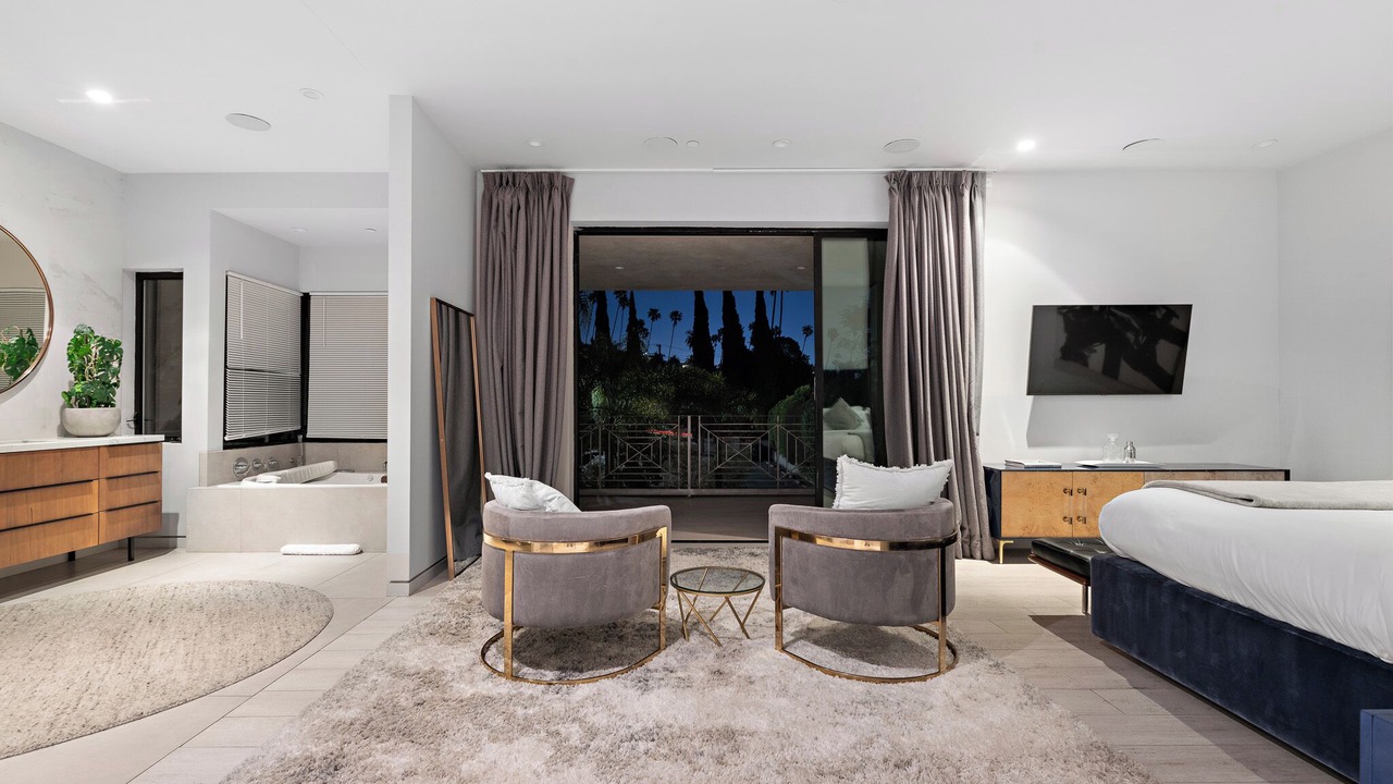 Photo of Bedroom in Hollywood