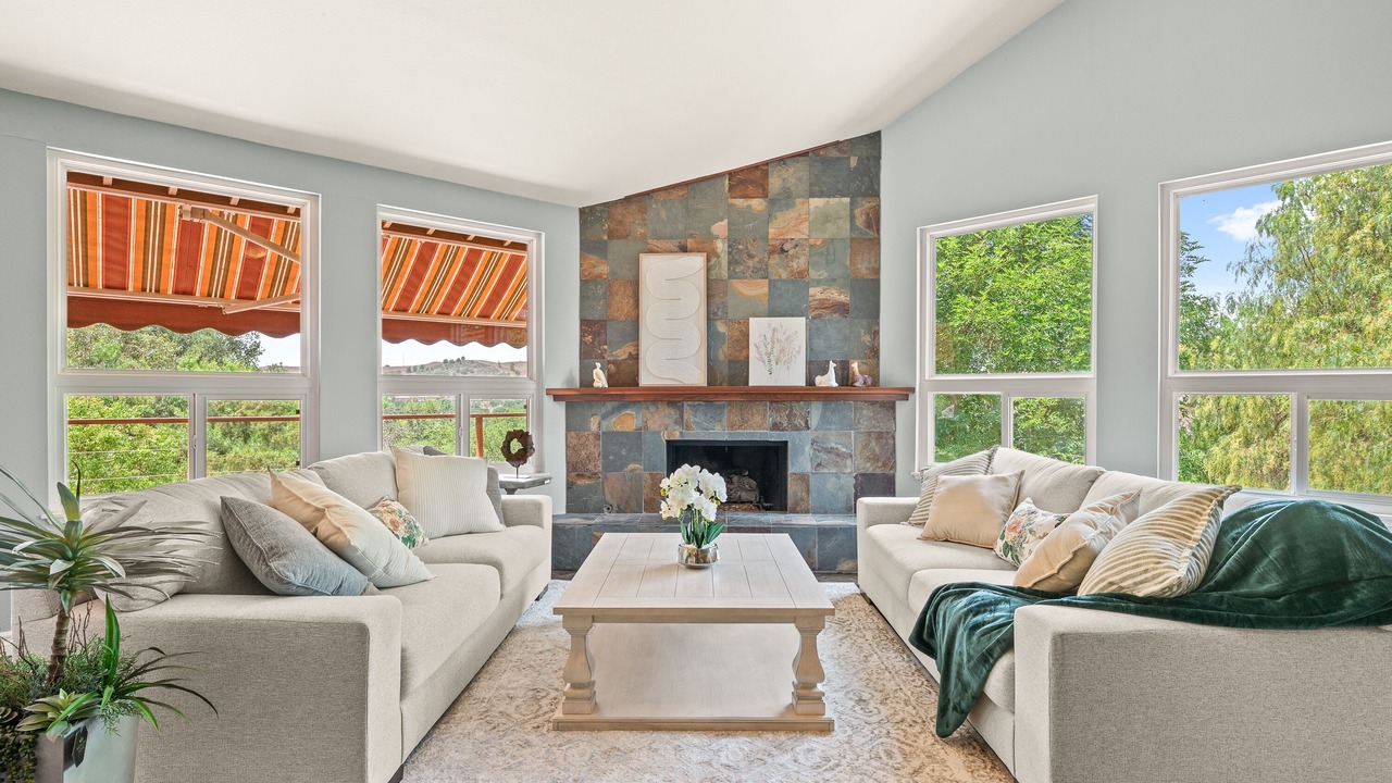 Photo of Livingroom in Pomona
