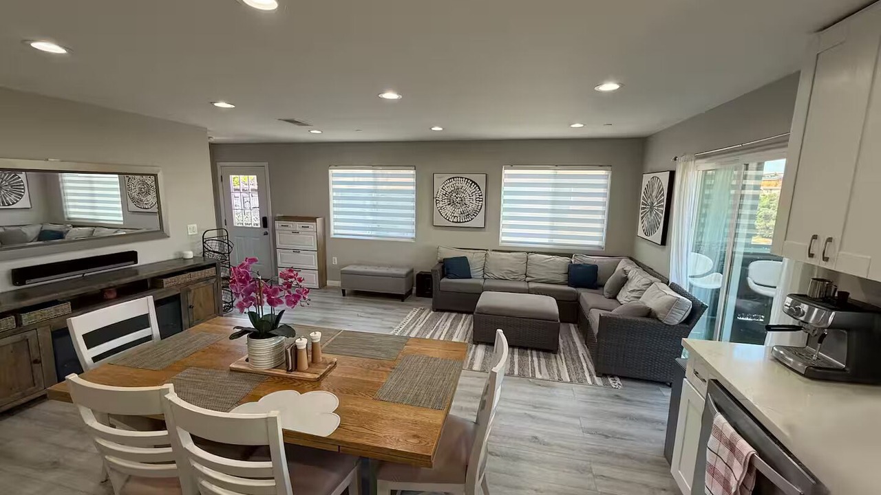 Photo of Livingroom in Linda Vista