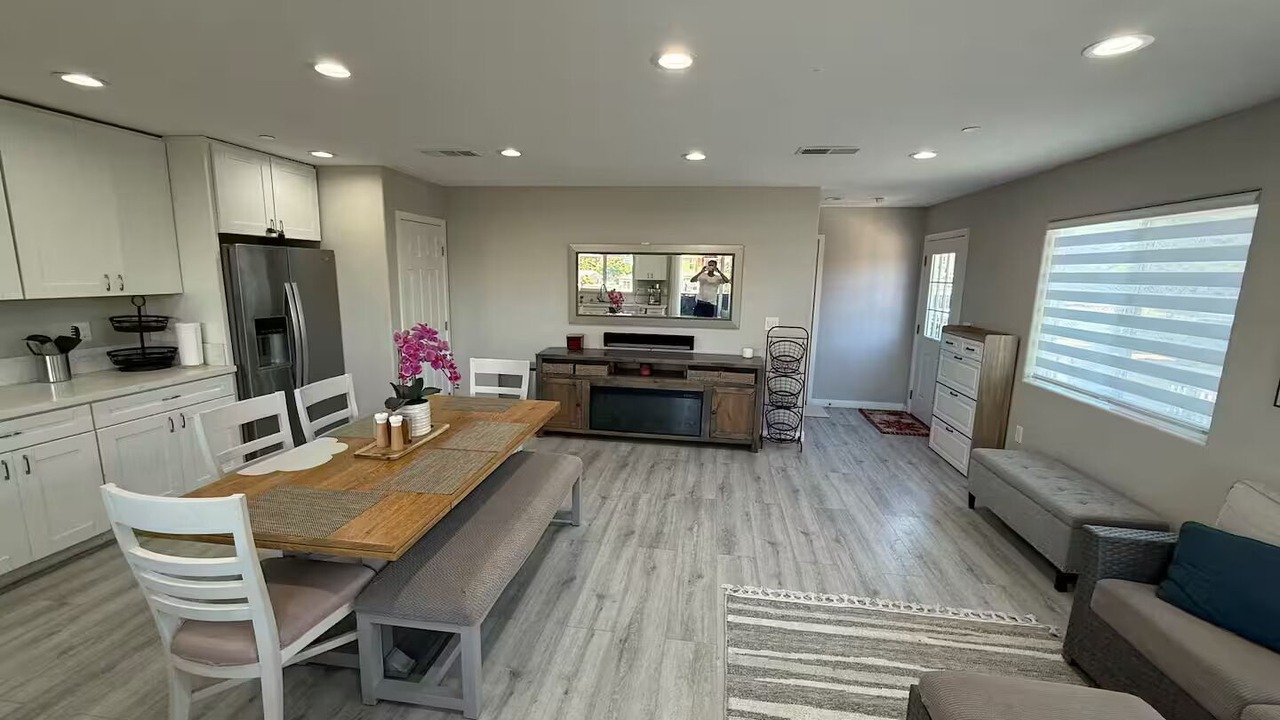 Photo of Livingroom in Linda Vista