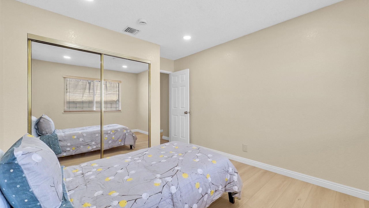 Photo of Bedroom in El Monte