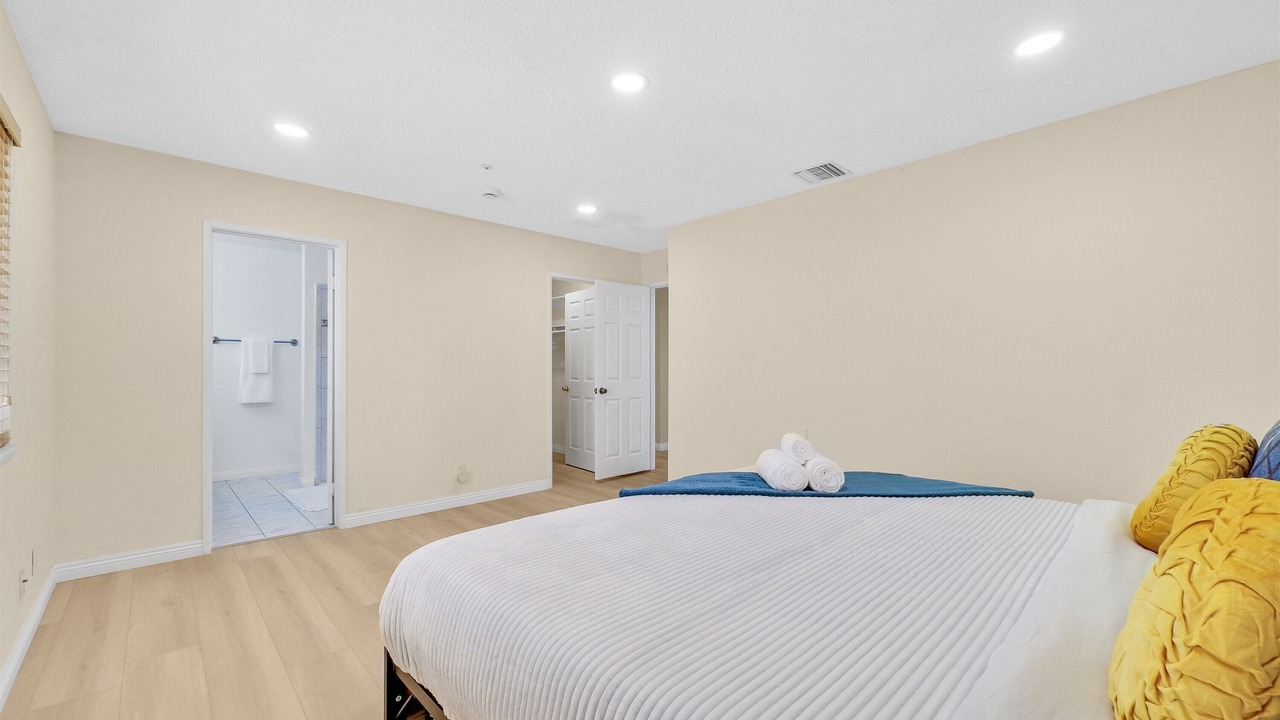 Photo of Bedroom in El Monte