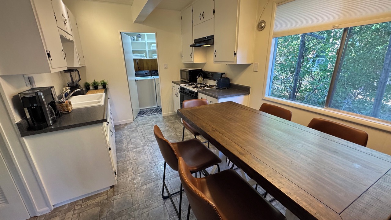 Photo of Kitchen in Green Valley Lake