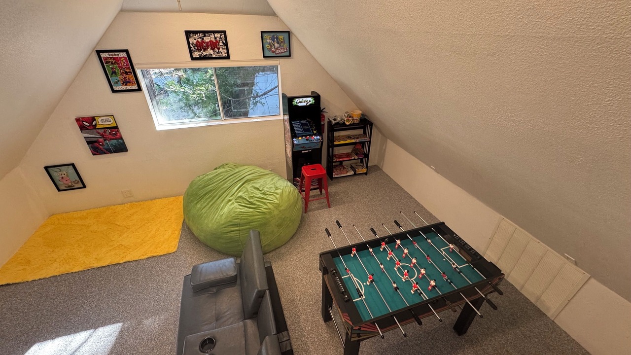 Photo of Bedroom in Green Valley Lake