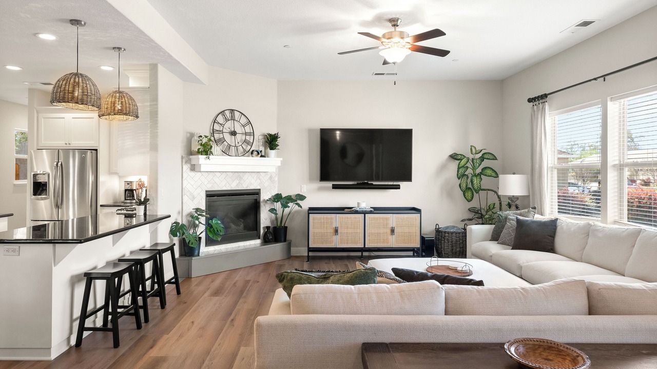 Photo of Livingroom in Chico
