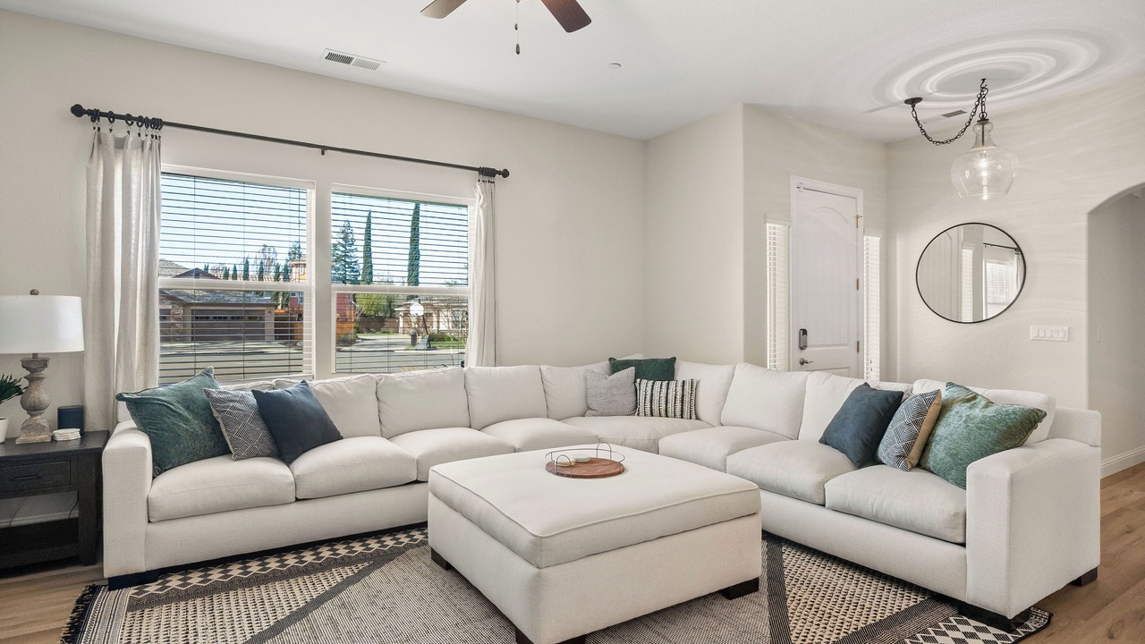 Photo of Livingroom in Chico