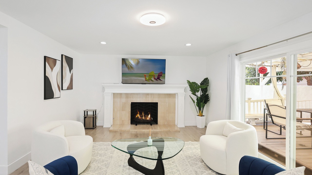 Photo of Livingroom in Fountain Valley