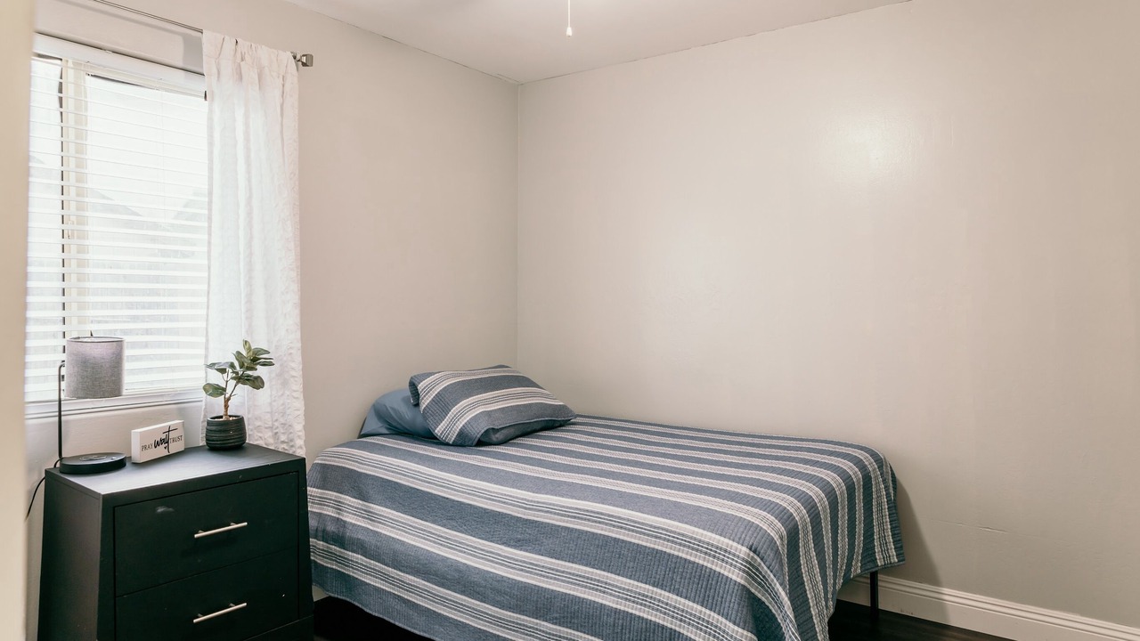 Photo of Bedroom in Pumpkin Center