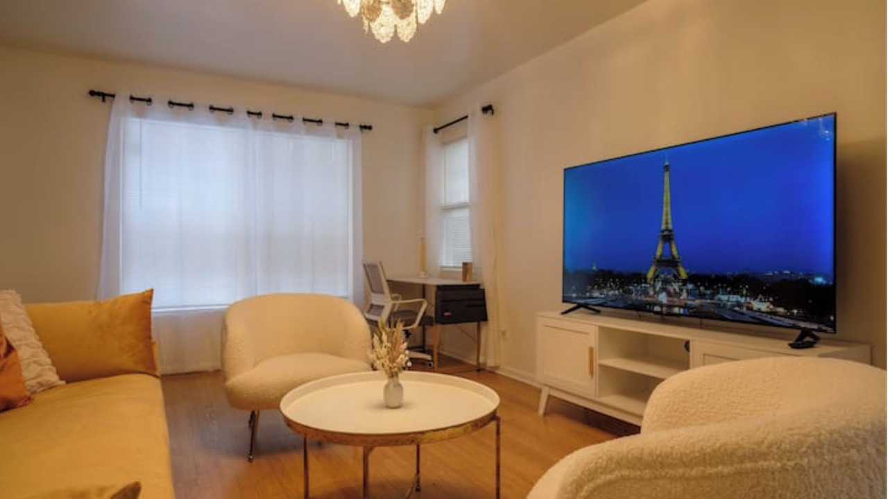 Photo of Livingroom in Pasadena