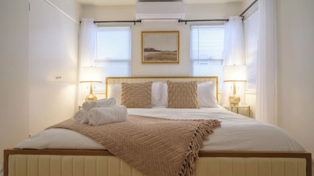 Photo of Bedroom in Pasadena