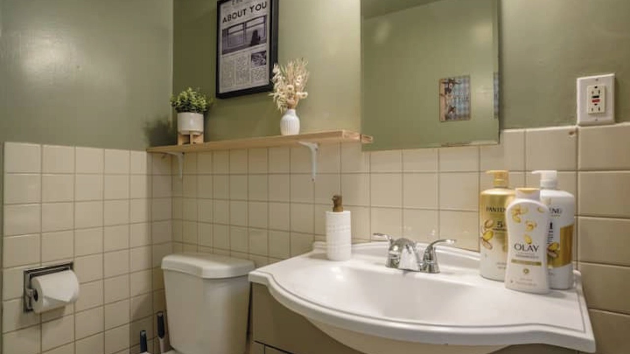 Photo of Bathroom in Pasadena