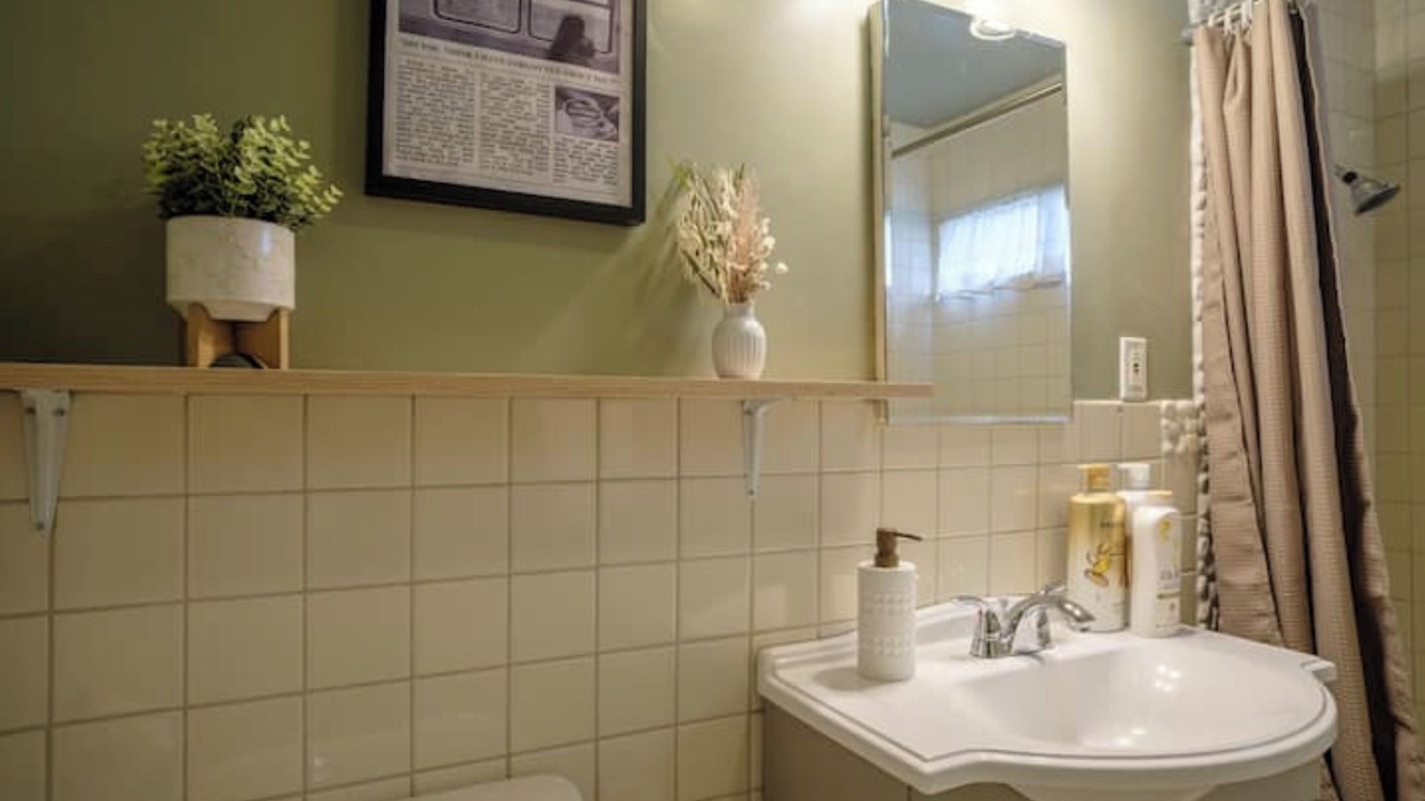 Photo of Bathroom in Pasadena