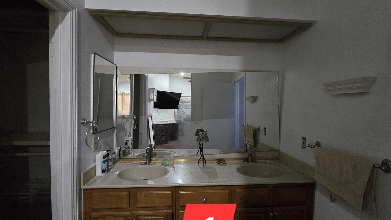 Photo of Bathroom in Palmdale