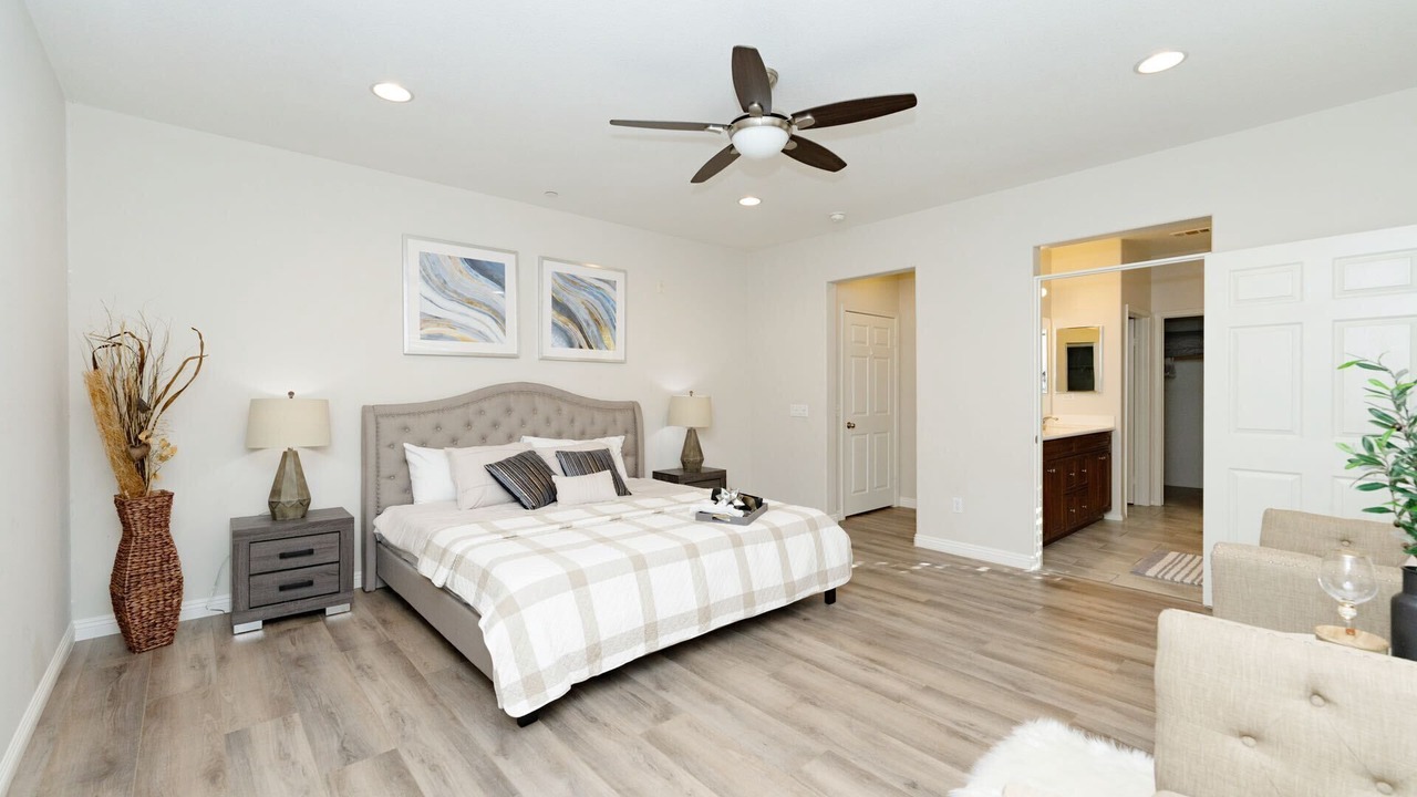 Photo of Bedroom in Portola Springs