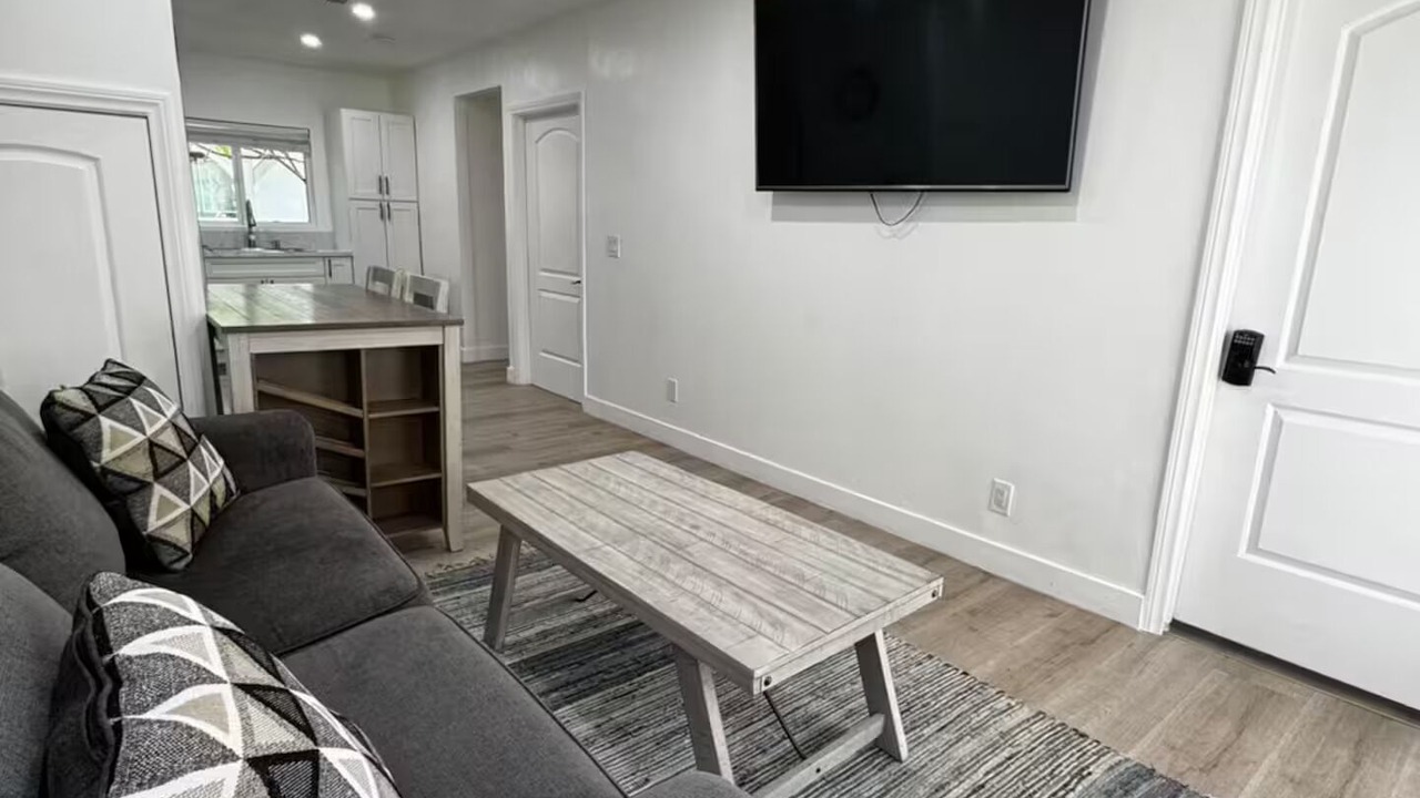 Photo of Livingroom in Porter Ranch