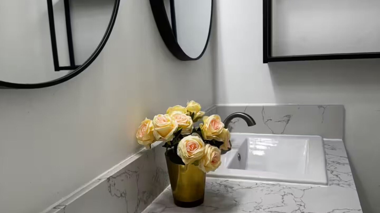 Photo of Bathroom in Porter Ranch