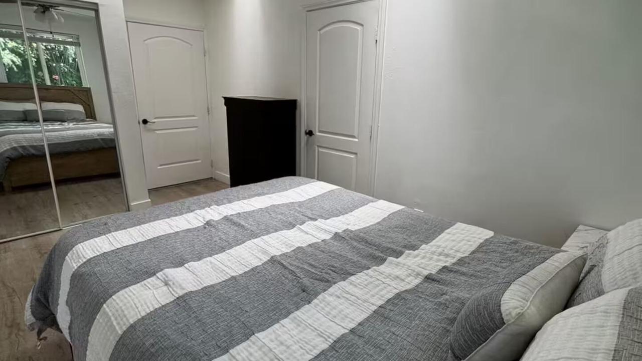 Photo of Bedroom in Porter Ranch