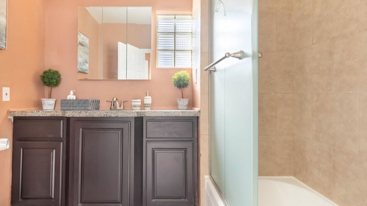 Photo of Bathroom in Floral Park