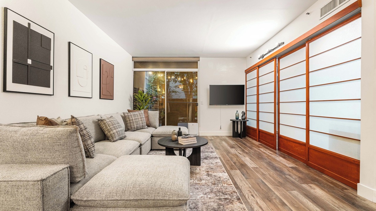 Photo of Livingroom in Downtown Los Angeles