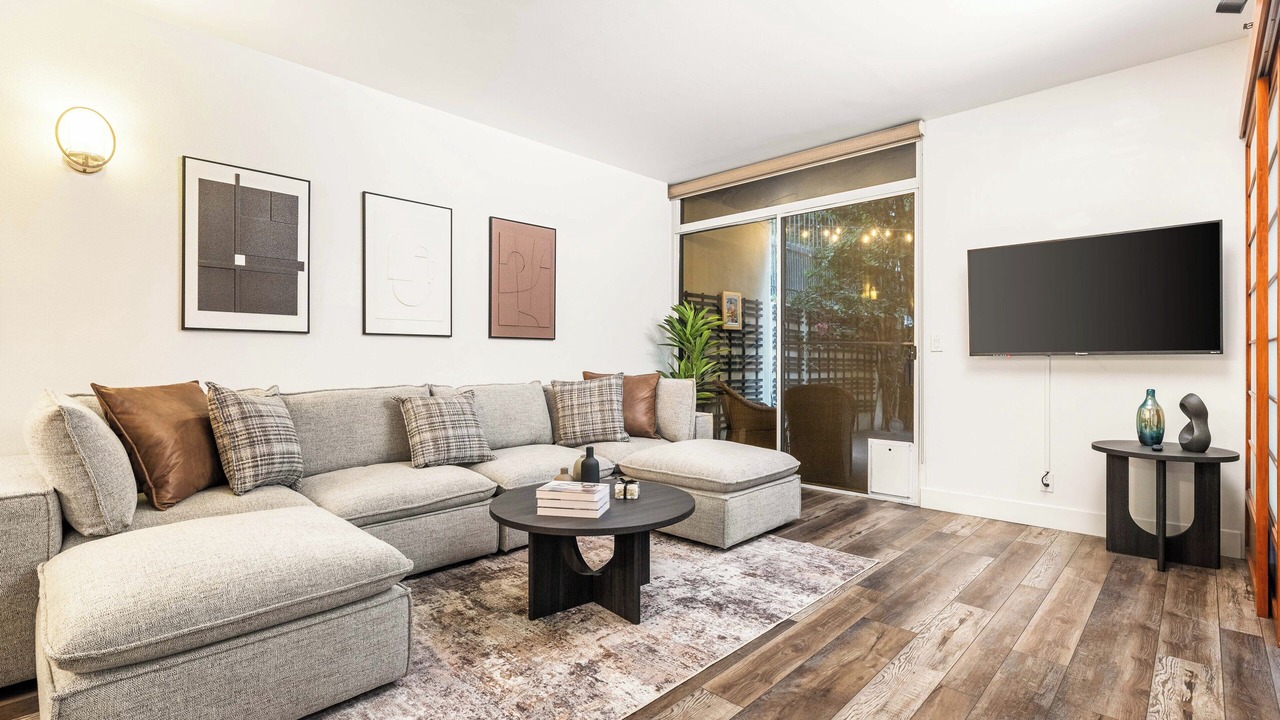 Photo of Livingroom in Downtown Los Angeles