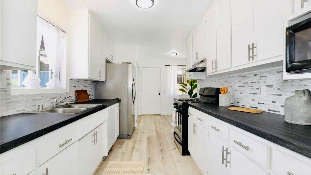 Photo of Kitchen in Canoga Park