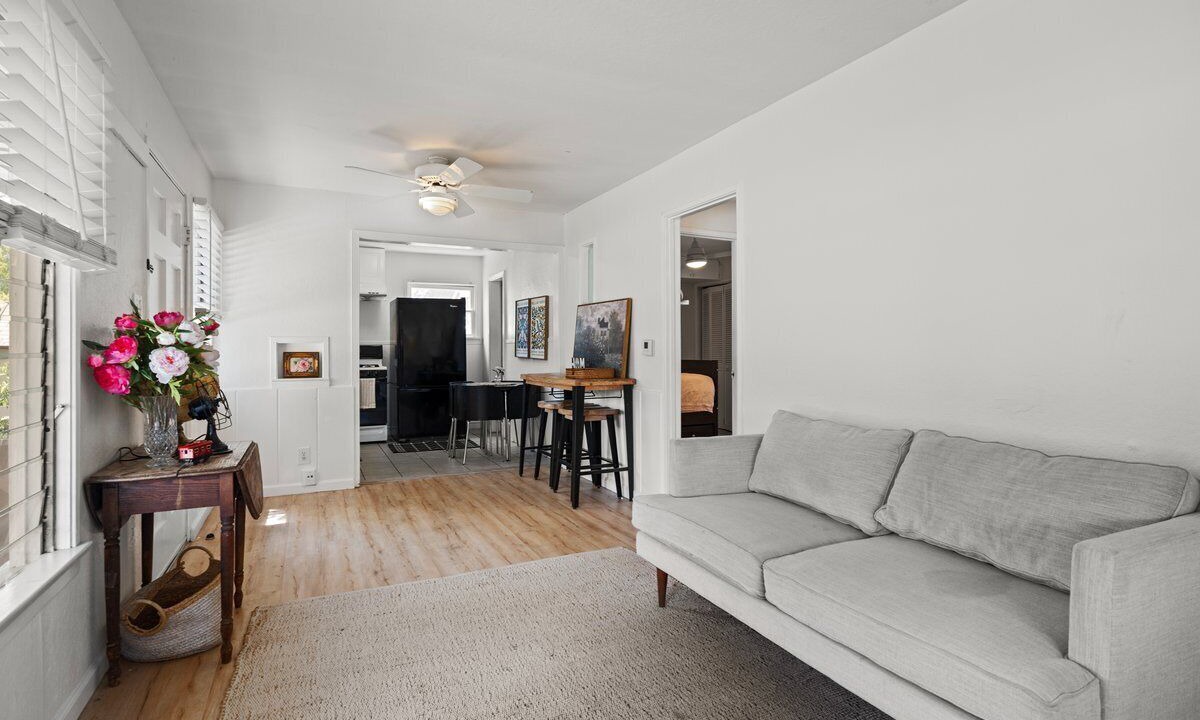 Photo of Livingroom in La Crescenta