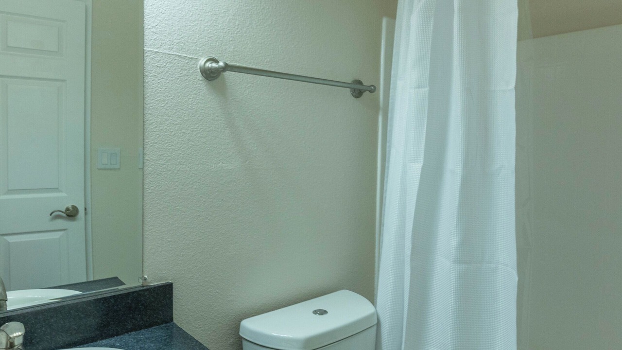Photo of Bathroom in Miracle Mile