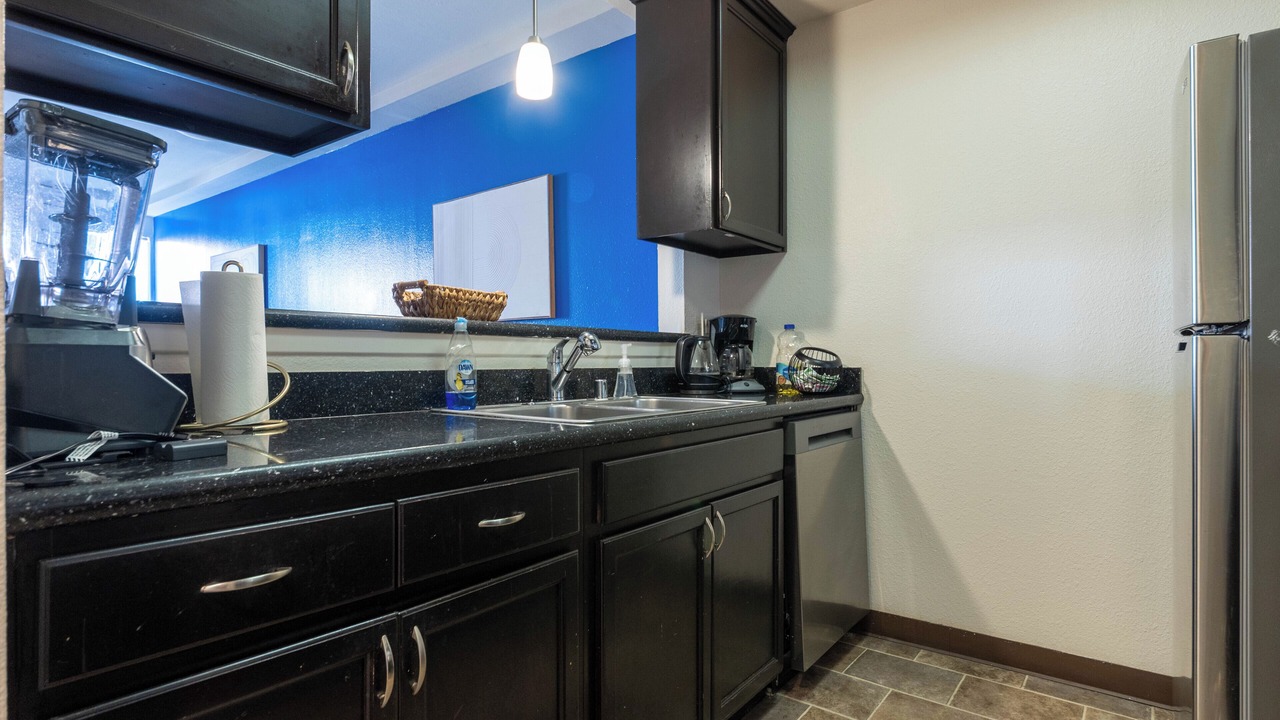 Photo of Kitchen in Miracle Mile