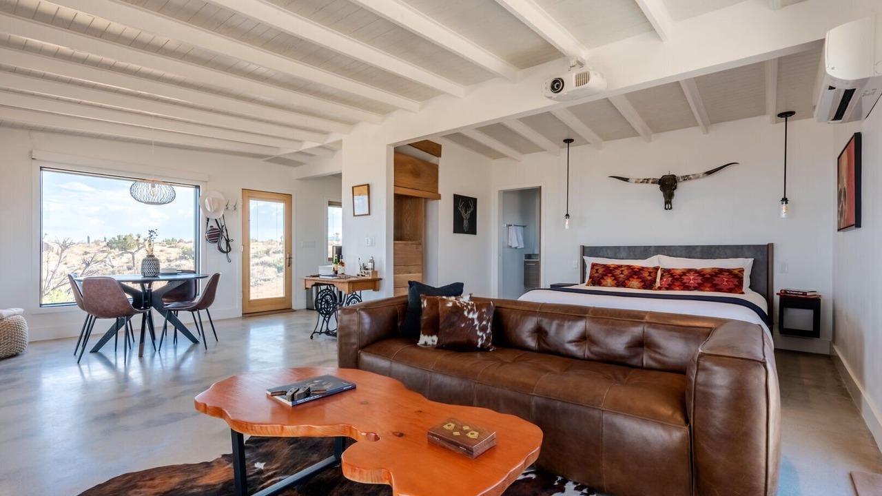 Photo of Livingroom in Pioneertown