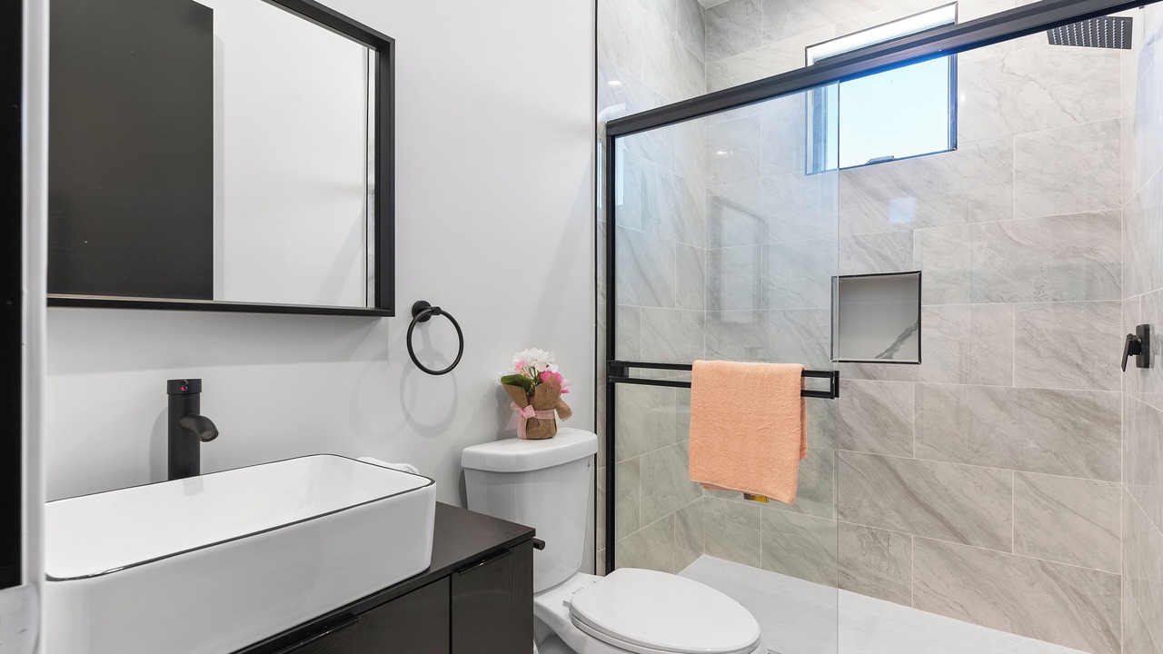 Photo of Bathroom in Encino