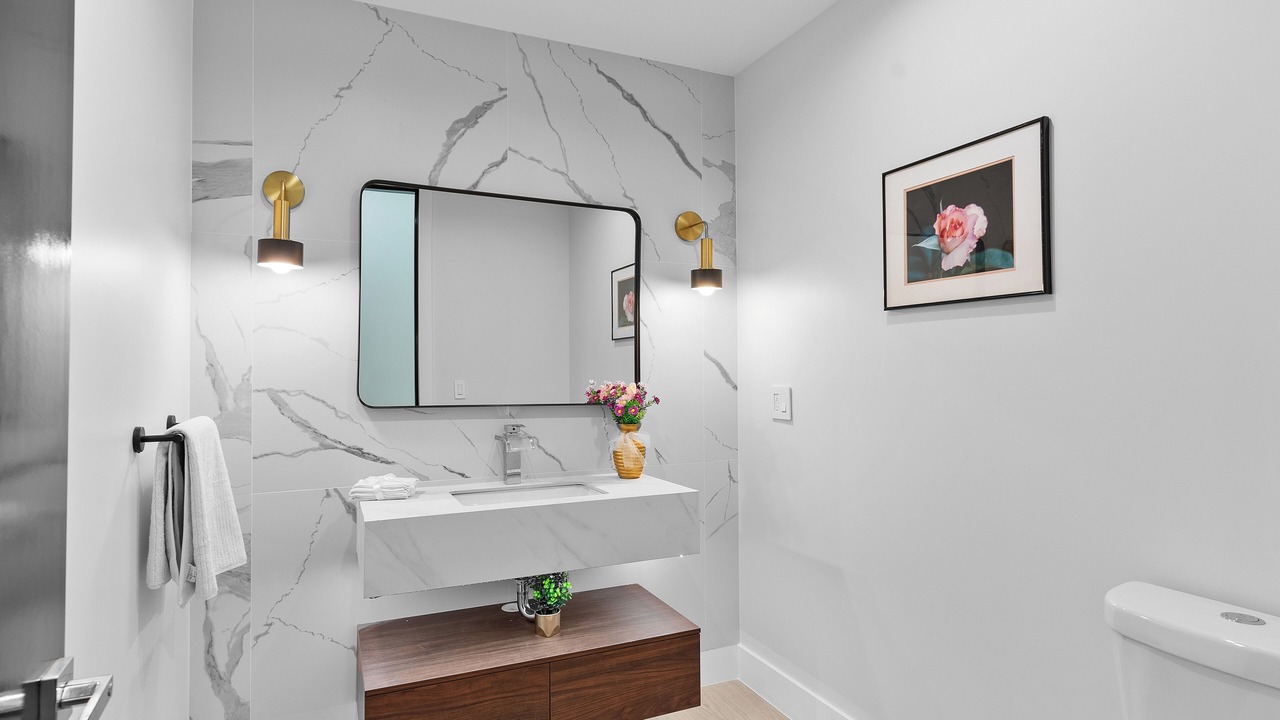 Photo of Bathroom in Encino