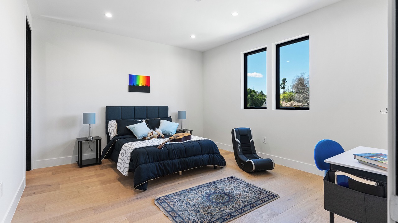 Photo of Bedroom in Encino