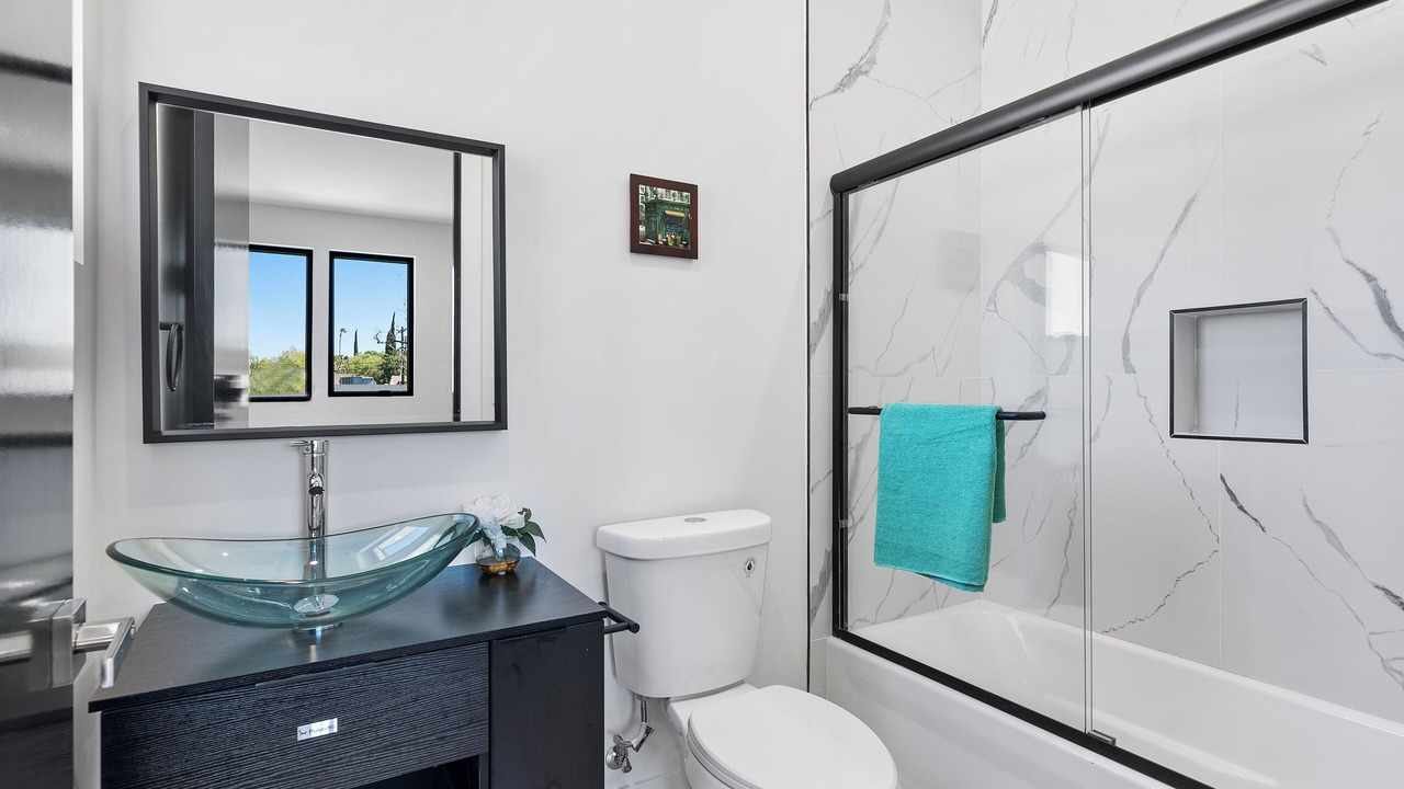 Photo of Bathroom in Encino