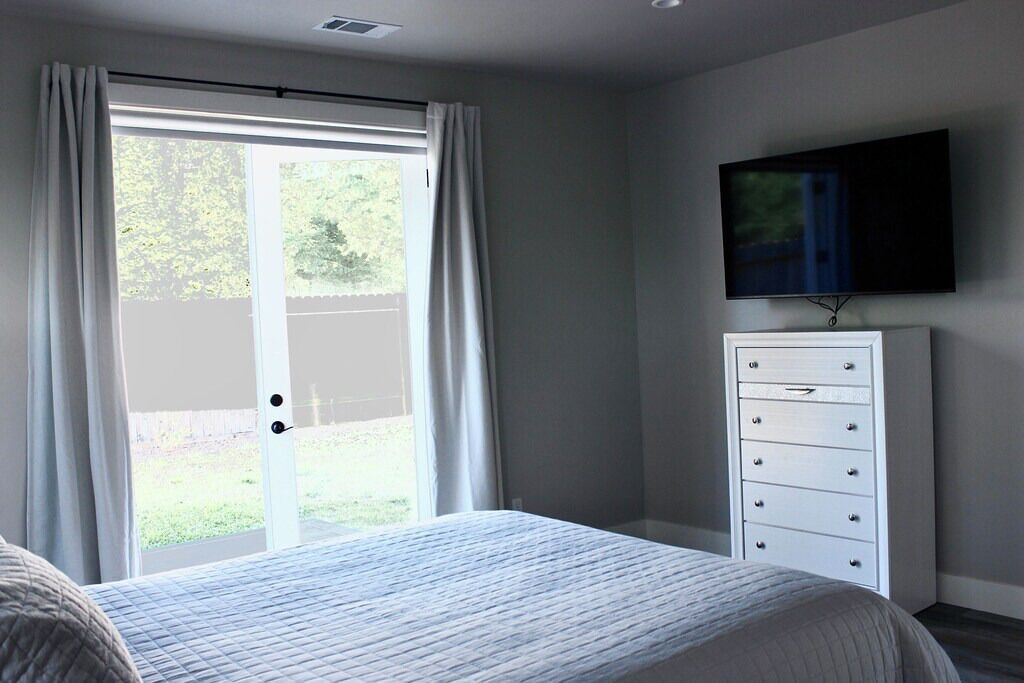 Photo of Bedroom in Rohnerville