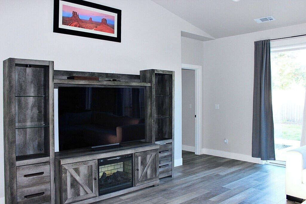 Photo of Livingroom in Rohnerville