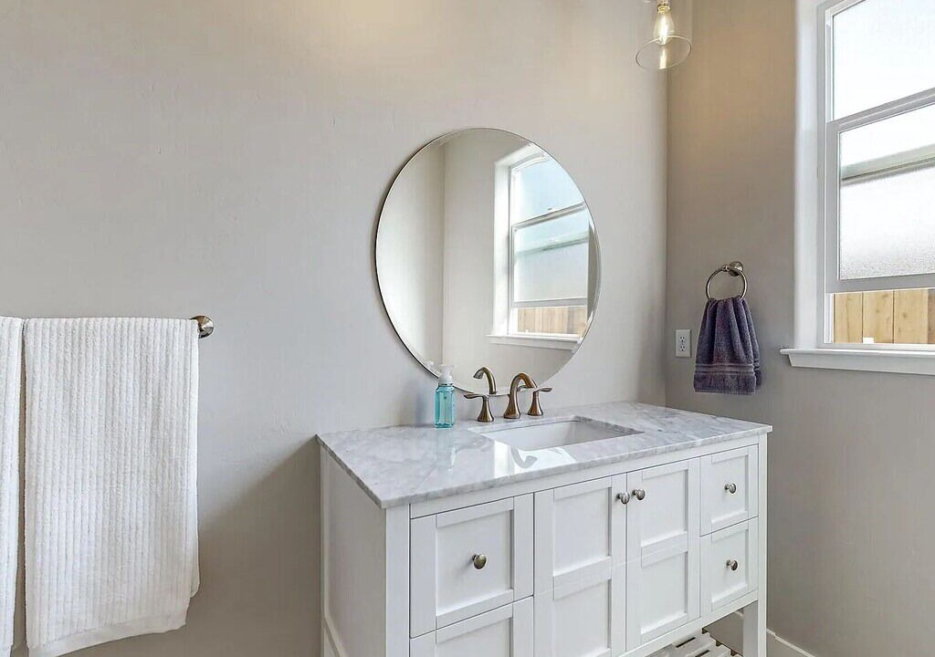 Photo of Bathroom in Rohnerville